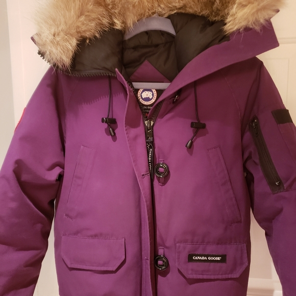 🌼SOLD🌼Canada Goose Chilliwack Bomber jacket size small, limited edition purple - Picture 6 of 15